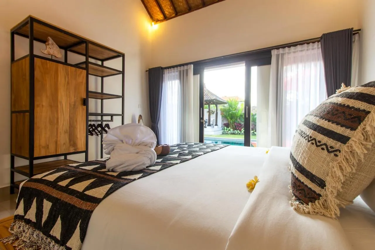 Apartment Castelu 3Br Peacefully Villa Near Mertanadi Seminyak  Indonesia