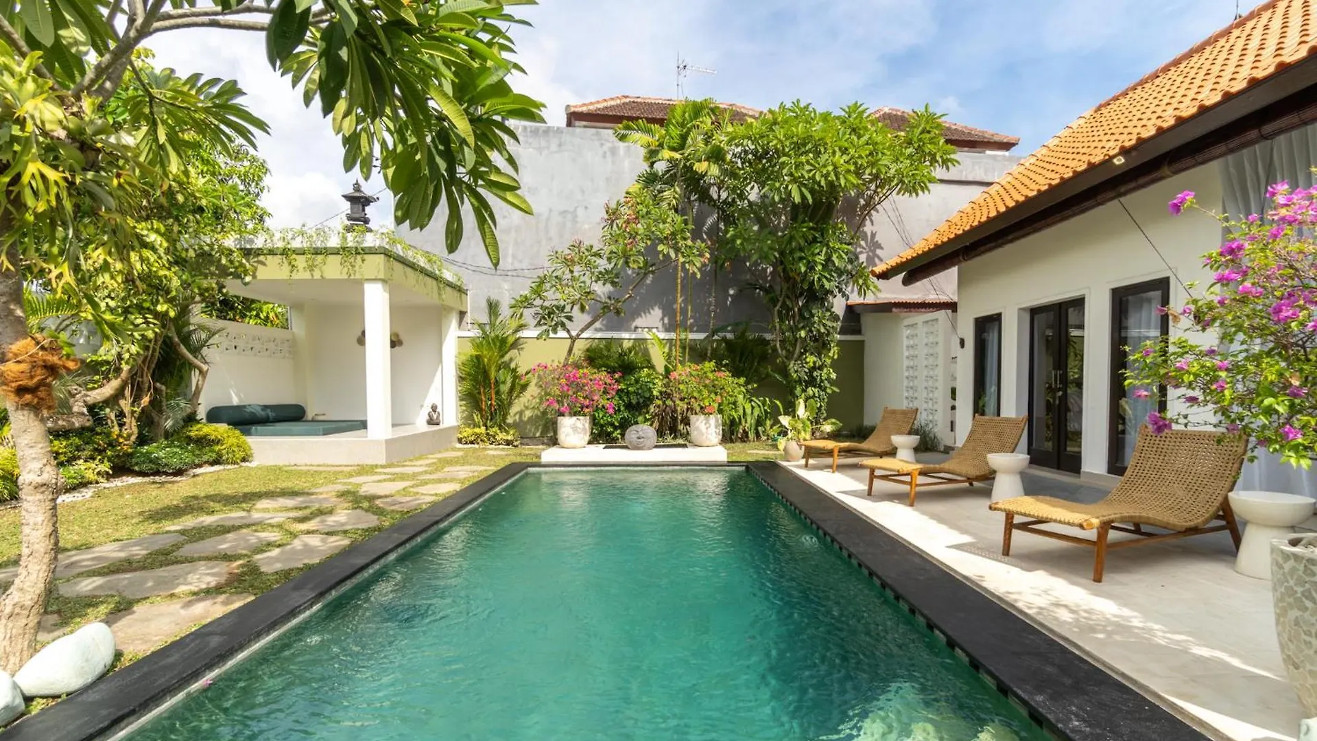 Castelu 3Br Peacefully Villa Near Mertanadi Seminyak  0*, Seminyak (Bali) Indonesia